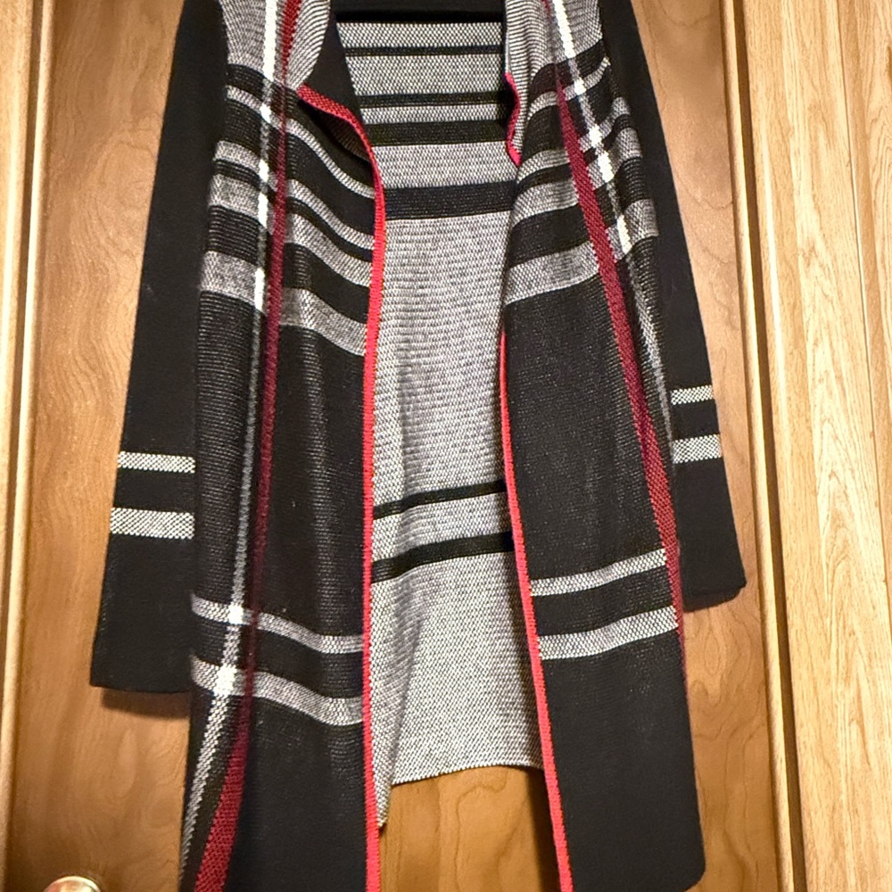Stylish Black and Red Women's Sweater